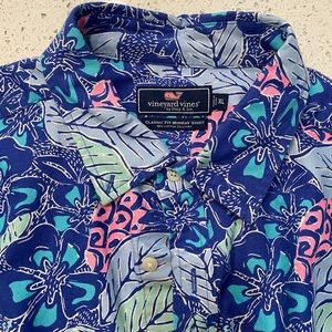 Vineyard Vines XL